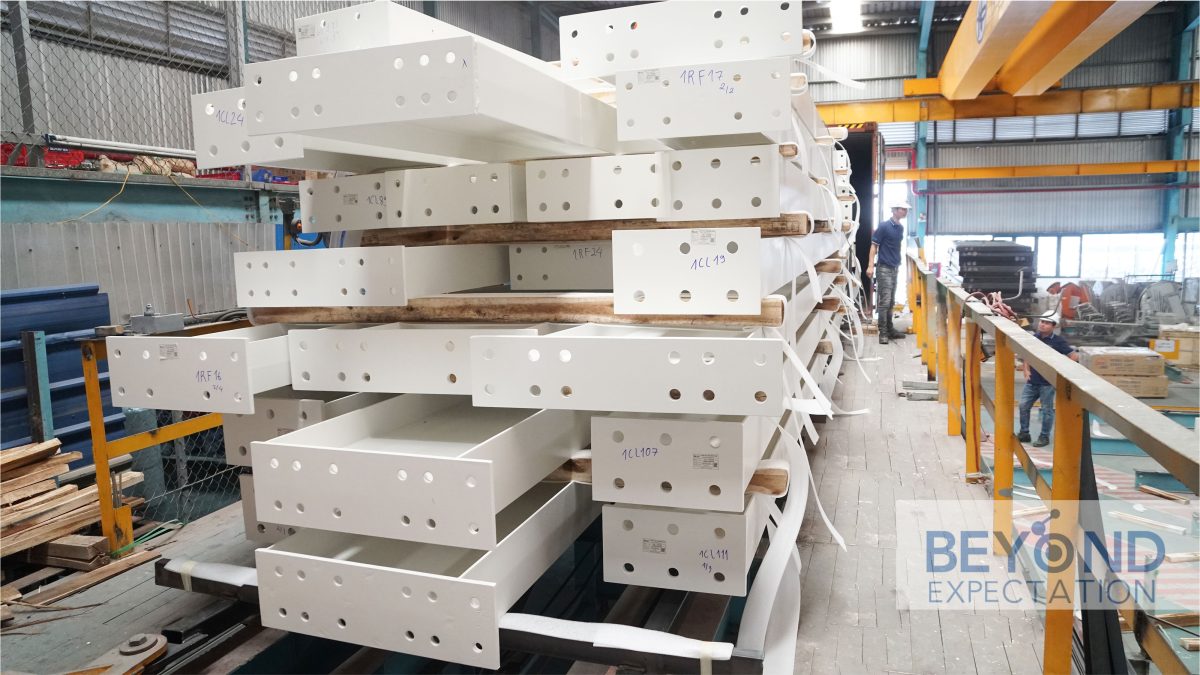 LANDERS-SUPERSTORE-3